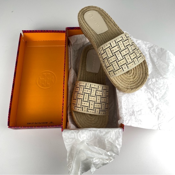 HOST PICK 🎉 TORY BURCH ‘TORY’ WOVEN SLIDES - Picture 11 of 12